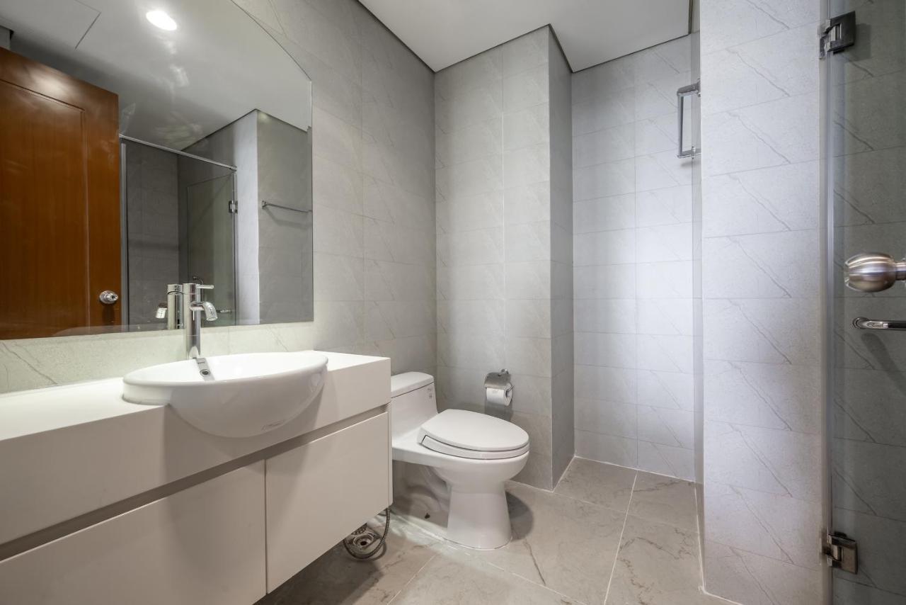 Landmark Plus Central Park Vista Apartment Хошимин Екстериор снимка